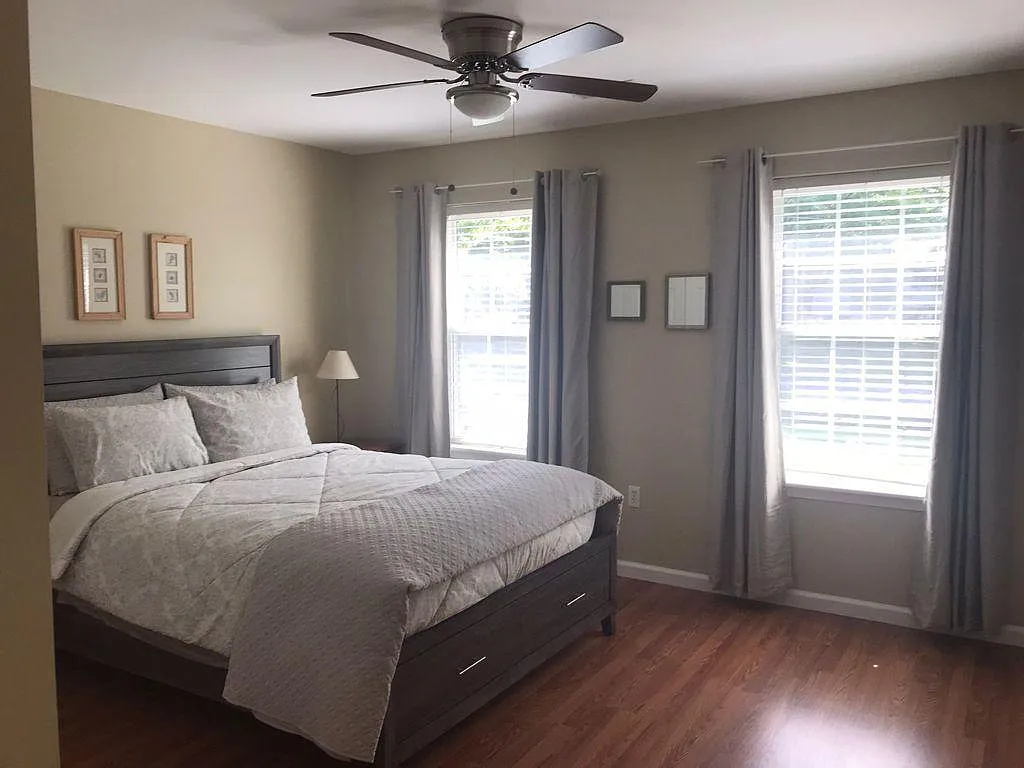 4 bed, 2943 sqft, $3,800 — Photo 3