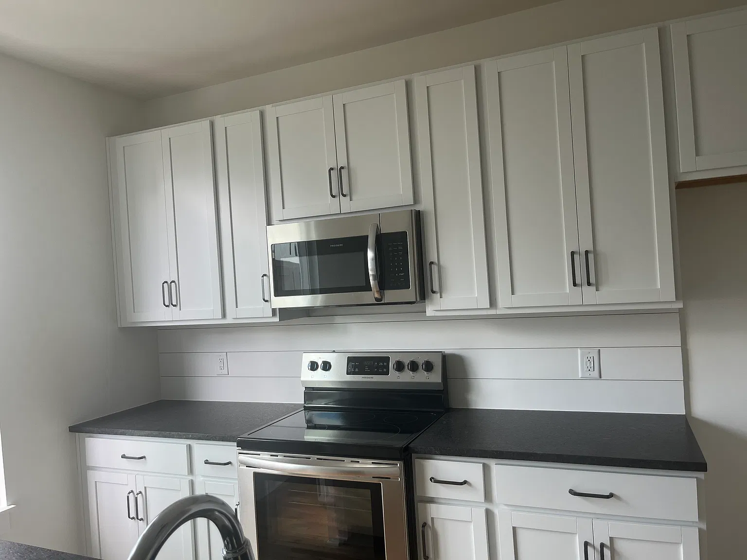 542 Cliff Cir — Photo 4