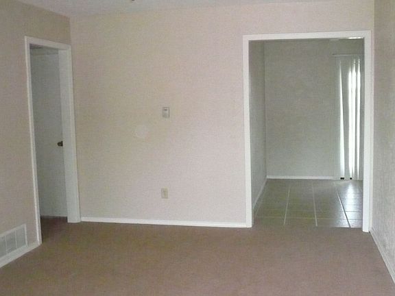 2nd image of 4454 NW Baltimore Ave