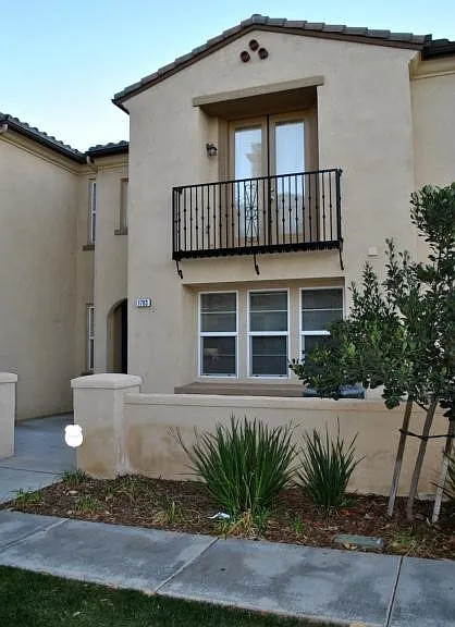 1800 E Lakeshore Dr — Photo 3