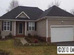 111 Angel Oaks Dr, Statesville, NC 28677