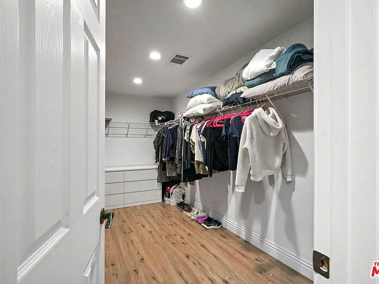 4631 W Avenue M8 — Photo 35