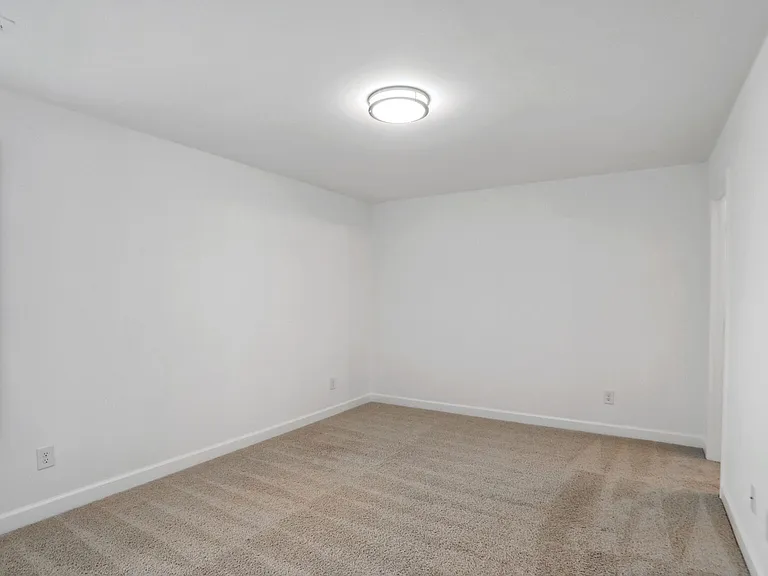 3951 Baverton Dr — Photo 24