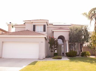 416 Lewisham St, Bakersfield, CA 93311