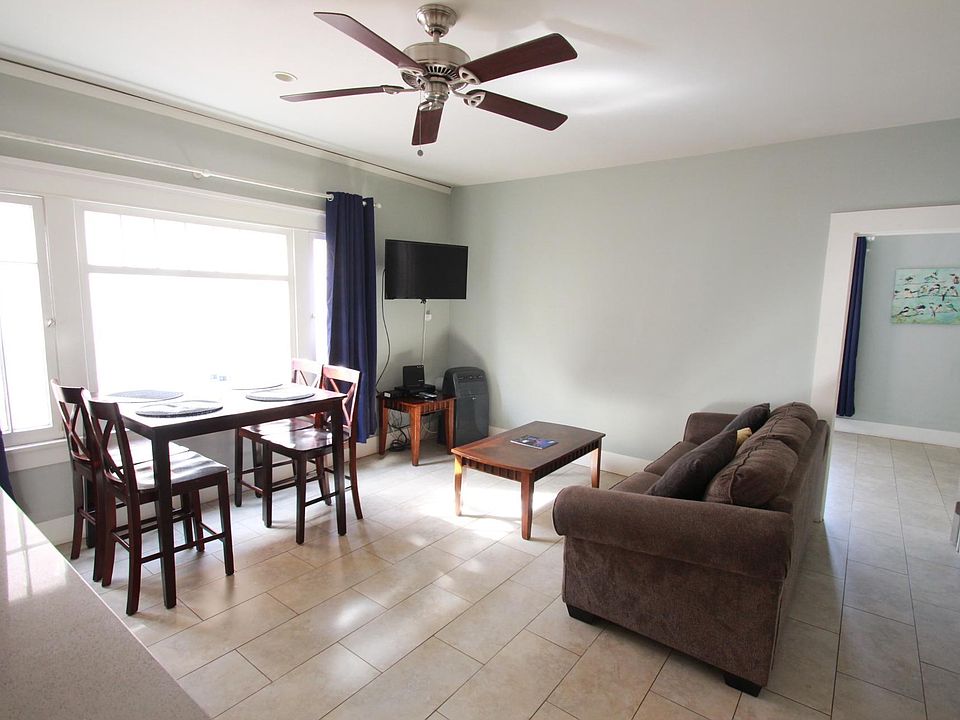 1st image of 144 Bonito Ave