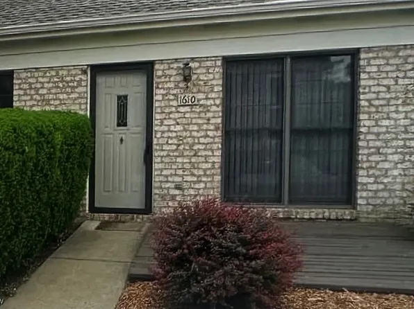 1610 W Hampton Dr, Youngstown, OH 44515