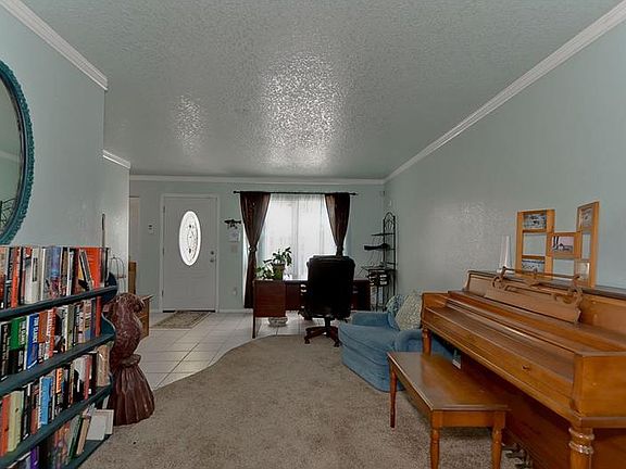 2nd image of 14506 Farm Hills Pl