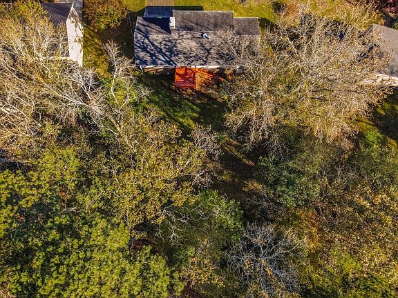 5th image of 3831 Sugar Creek Dr