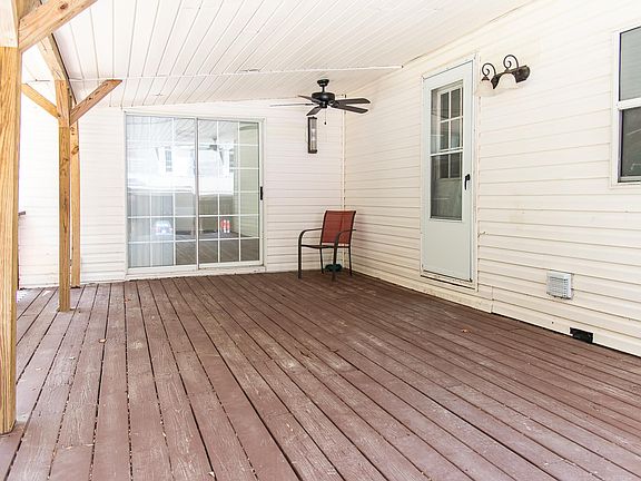 3rd image of 4528 Capital Heights Rd