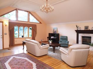 260 Forest Ave, Oradell, NJ 07649
