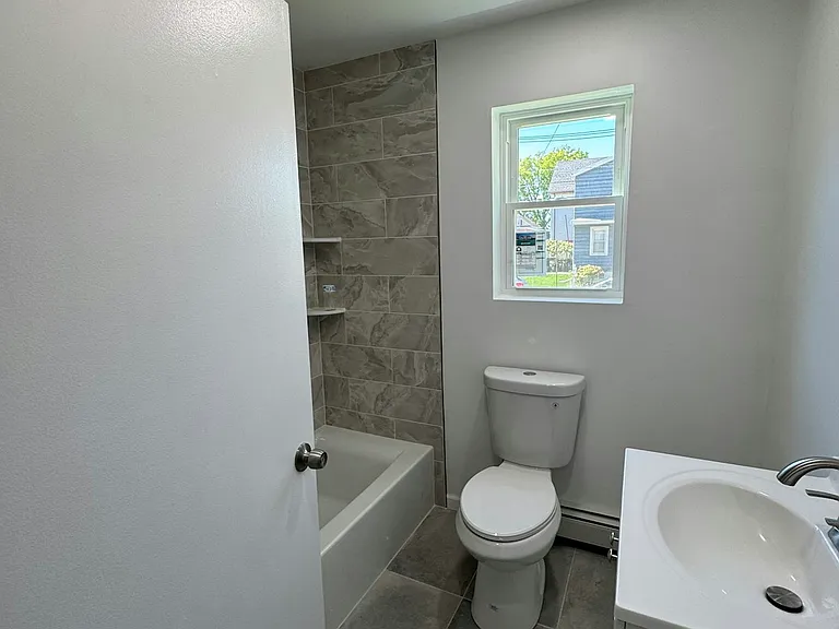 615 Chandler Ave #1 — Photo 1