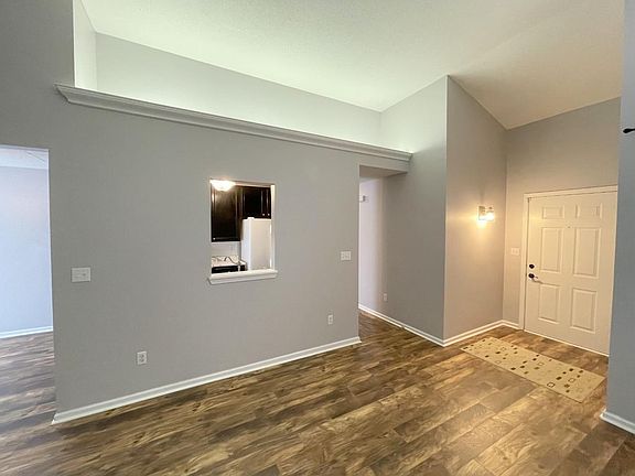 3rd image of 3506 Churchill Dr