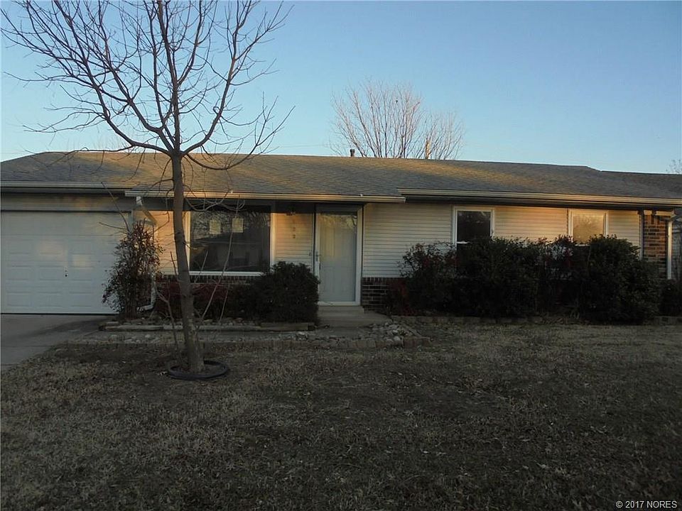 1st image of 223 N Christy
