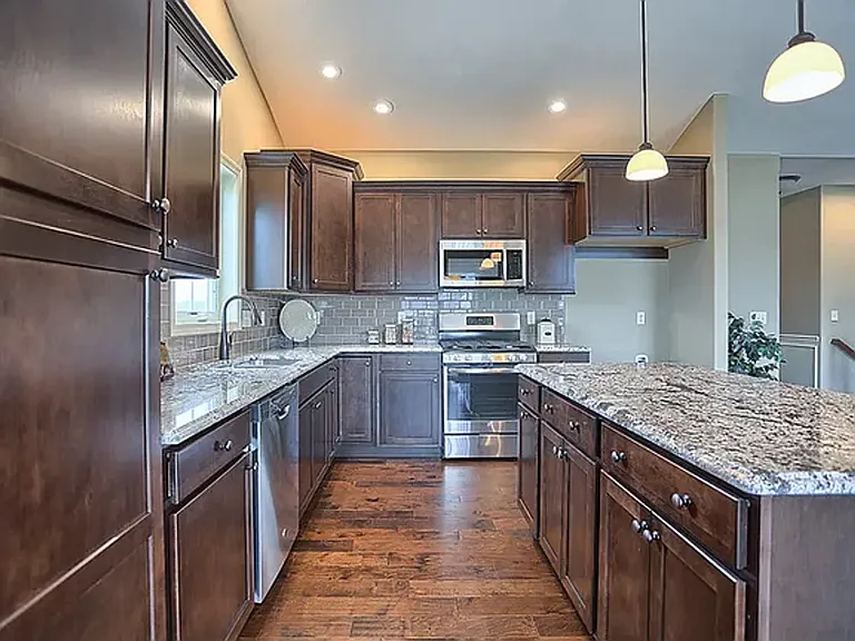 108 Cattail Ave — Photo 9
