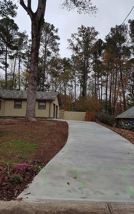 2nd image of 5361 Tall Oak Dr
