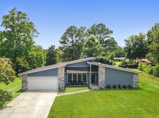 1323 Diller Rd, Ocean Springs, MS 39564