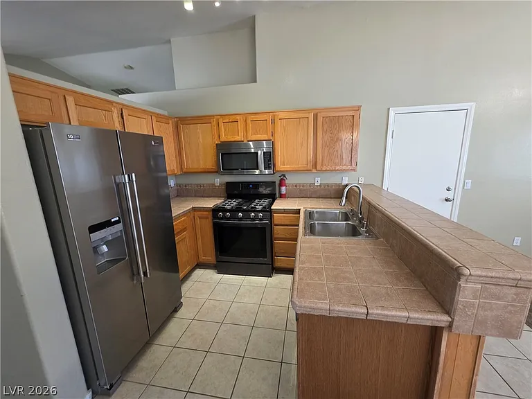 6674 Jordan River Dr — Photo 21