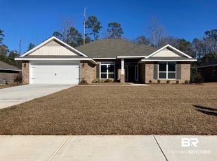 22840 Ridgewood Dr, Robertsdale, AL 36567