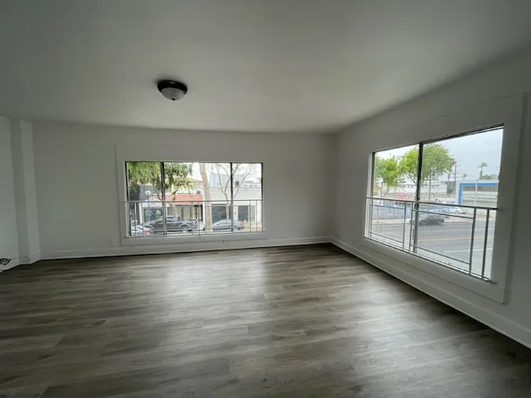 7777 Santa Monica Blvd — Photo 1
