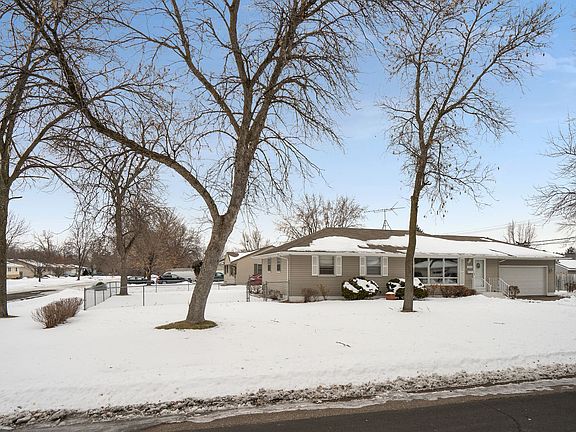 4th image of 3908 72nd Ave N