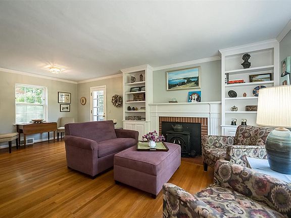 5th image of 7052 Northmoor Dr