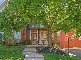 44 Sunvale Pl, Hamilton, ON L8E 4Z7
