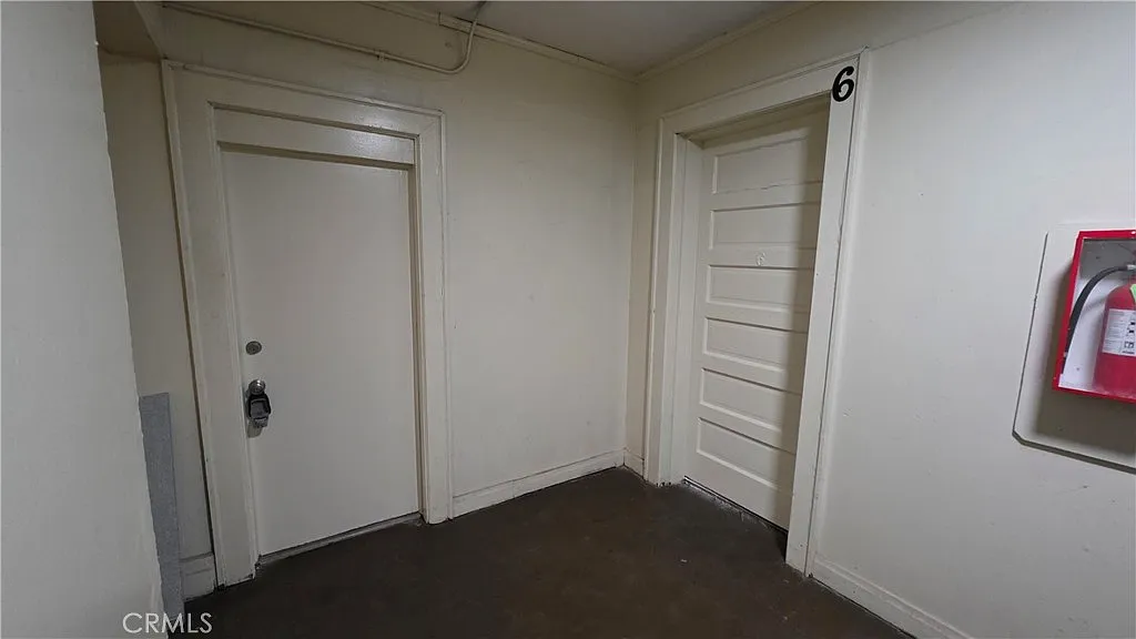2 bed, 710 sqft, $2,100 — Photo 4