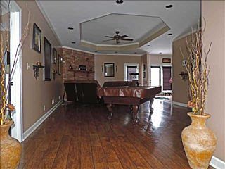 1st image of 400 Treemont Dr