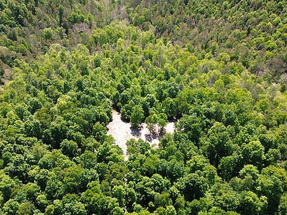 3rd image of 322A Clay Camp Rd