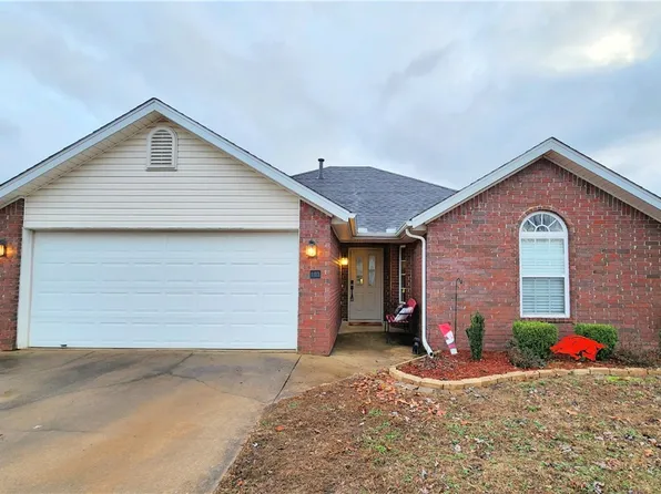 103 E Rob St, Farmington, AR 72730