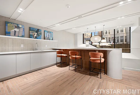 Rented by Noll Street Realty USA LLC | media 33