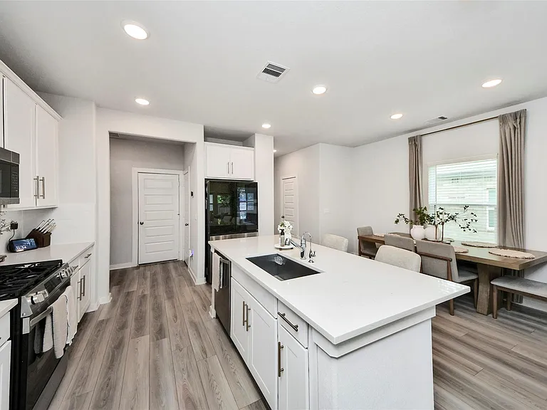 8646 Blueberry Ash St — Photo 14