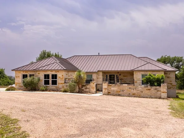 178 Zufrieden Berg Way, Fredericksburg, TX 78624