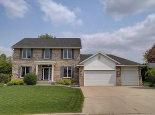 1013 Duncannon Way, Sun Prairie, WI 53590