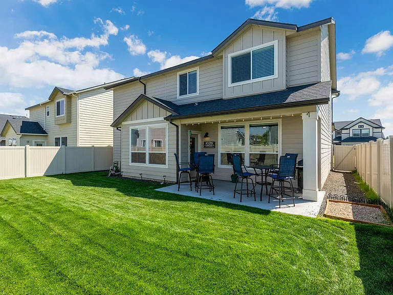 2580 E Blackstone Dr — Photo 39