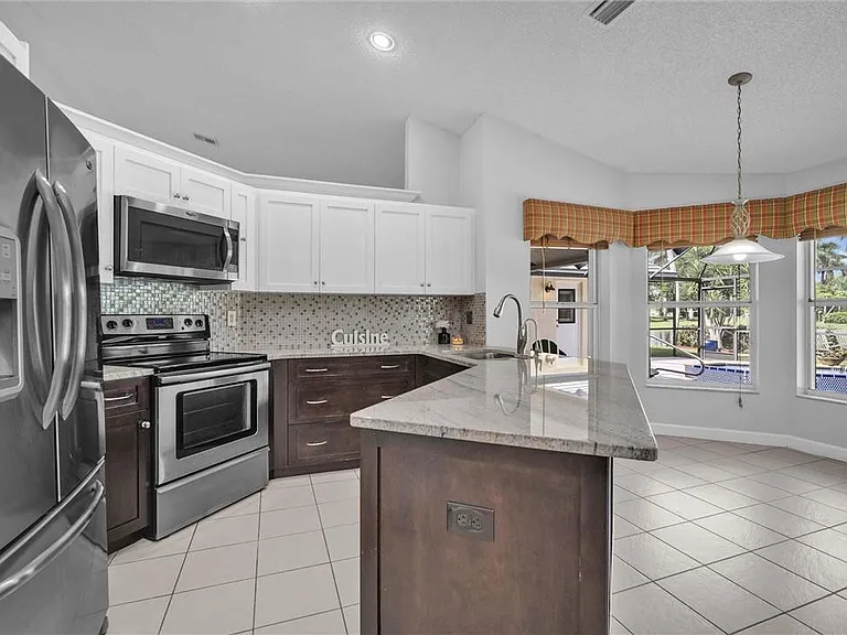 1230 Fairfax Ct — Photo 33