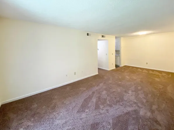 1208 Bush River Rd APT D2, Columbia, SC 29210