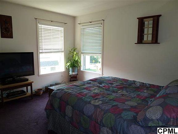 5th image of 218 Antler Dr