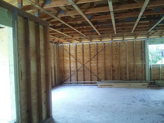 3rd image of 5057 Palm Way