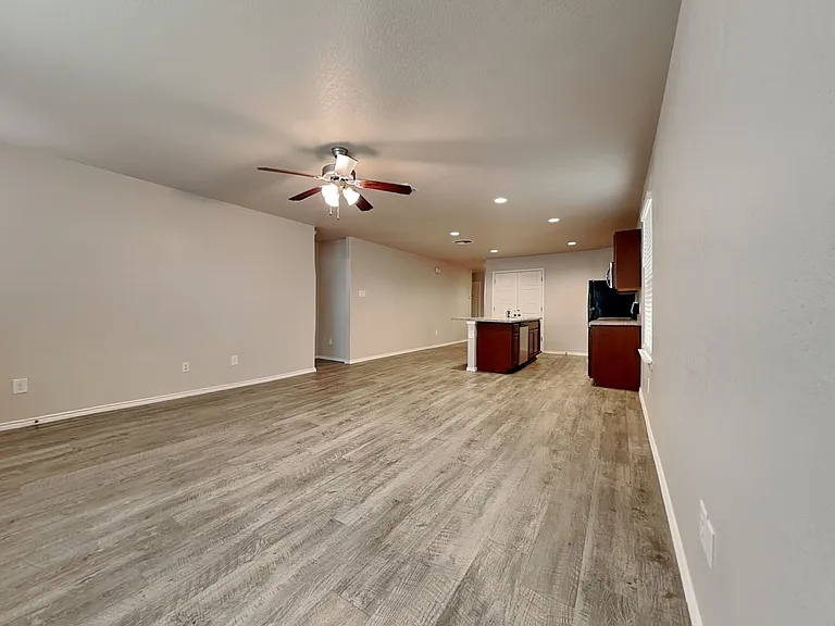 12920 Cicely Ct — Photo 3