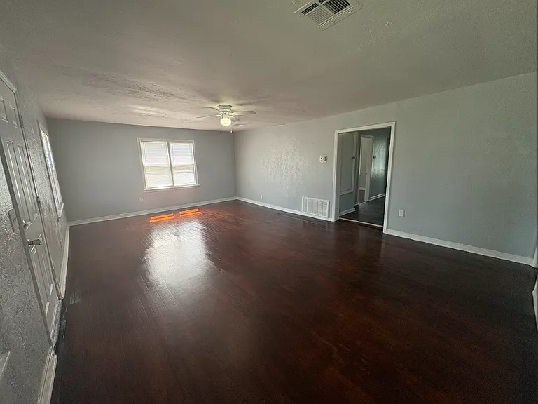 Living room_06012026