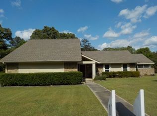 124 Lake Front Dr, Warner Robins, GA 31088