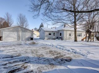 310 S Washington St, Cerro Gordo, IL 61818