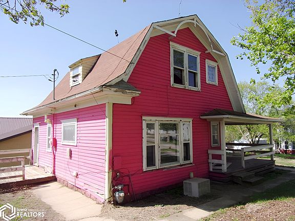 3rd image of 302 1st Ave