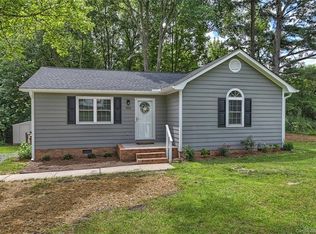 300 Catawba Ct, Matthews, NC 28104