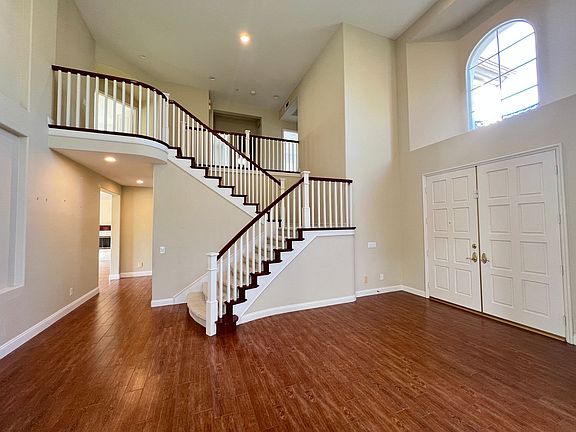 4th image of 12390 Fairbanks Dr