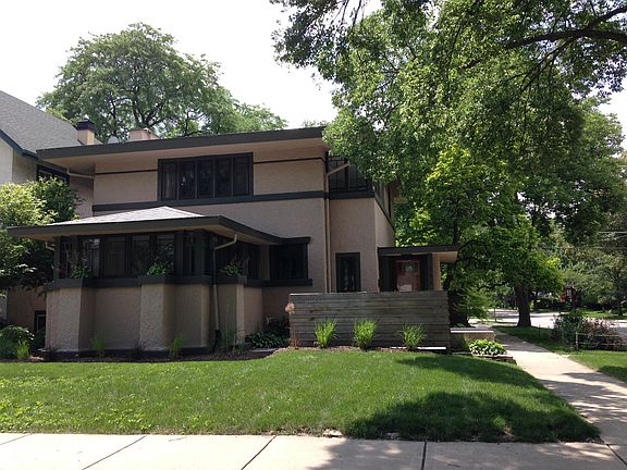 2nd image of 743 Columbian Ave