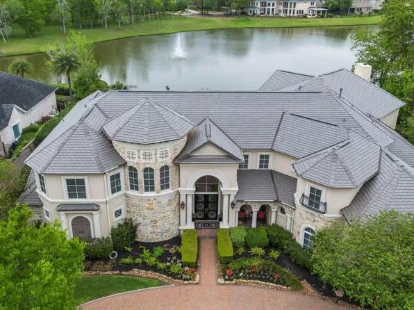 9 Waters Lake Blvd, Missouri City, TX 77459