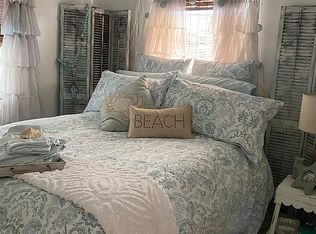 307 Breezeway St, Surfside Beach, TX 77541