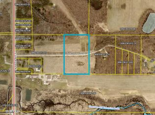 210 E Mitchell Lake Dr, Sheridan, MI 48884